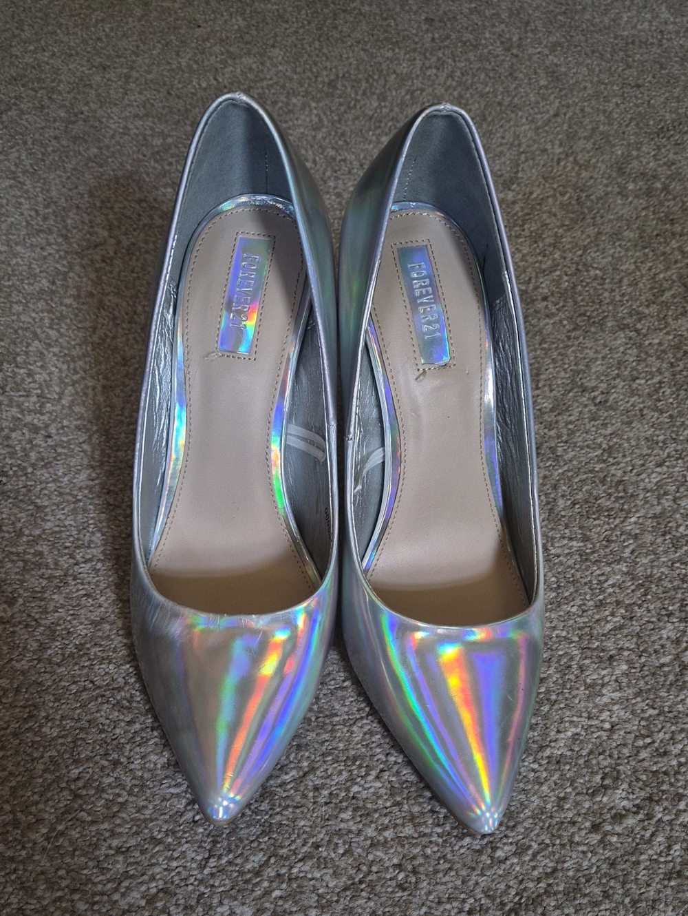 Forever 21 Iridescent Silver Holographic Pointed-Toe Pumps Sz 8
